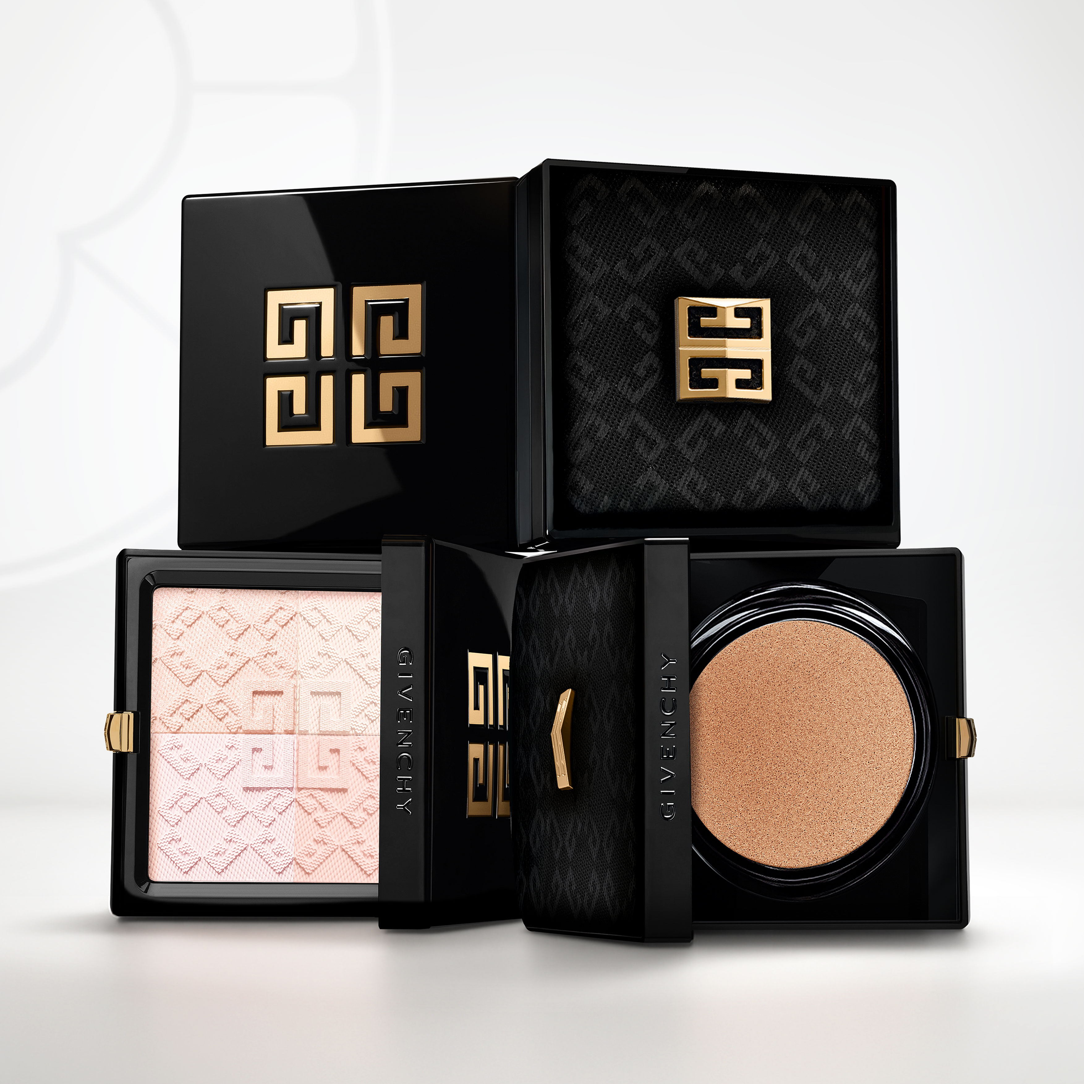 Couture Capsule - Prisme Libre Skin-Caring Glow Cushion | Givenchy